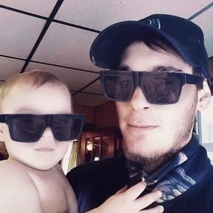 Meet your Posher, Tobias